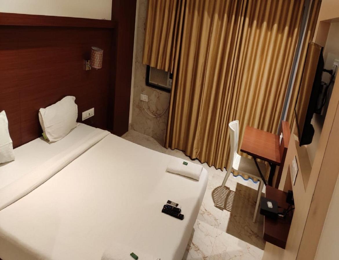 Fabhotel Spring Inn - Nr Borivali Station Malad Ngoại thất bức ảnh