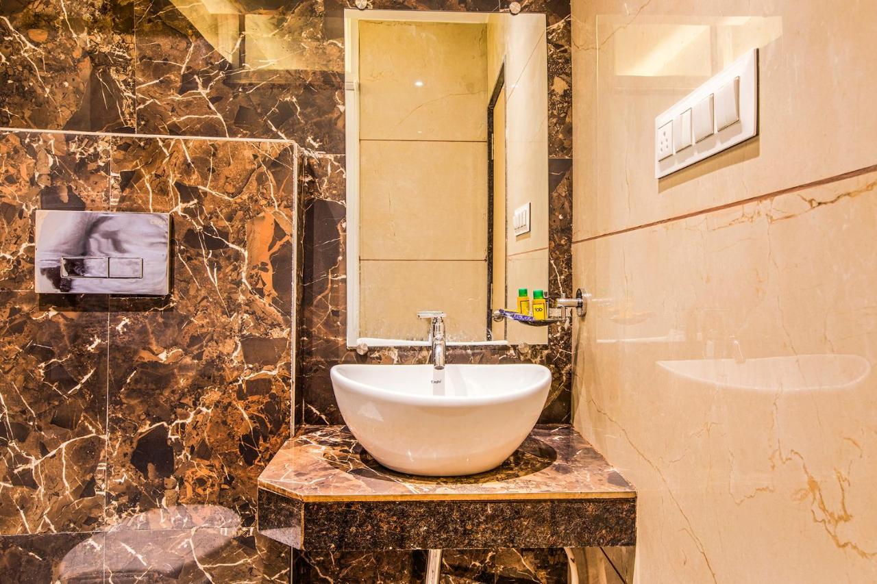 Fabhotel Spring Inn - Nr Borivali Station Malad Ngoại thất bức ảnh