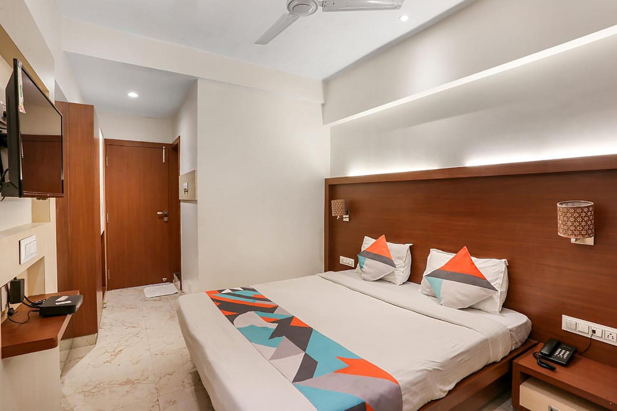 Fabhotel Spring Inn - Nr Borivali Station Malad Ngoại thất bức ảnh